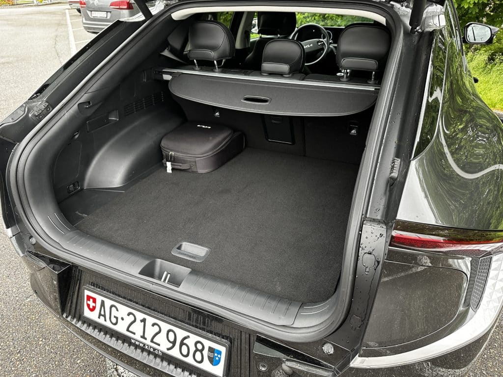 Ziemlich viel Platz bietet der Kofferraum des Kia EV6