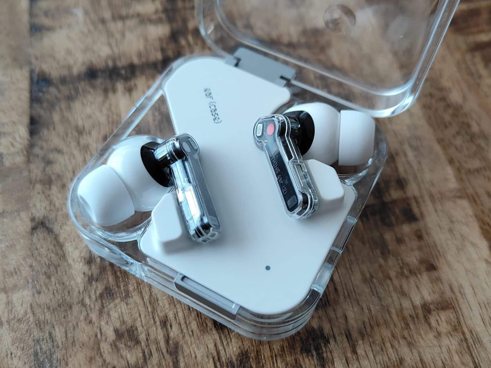 Die besten Kopfhörer für das Galaxy S25 Ultra: die Nothing Ear (2).