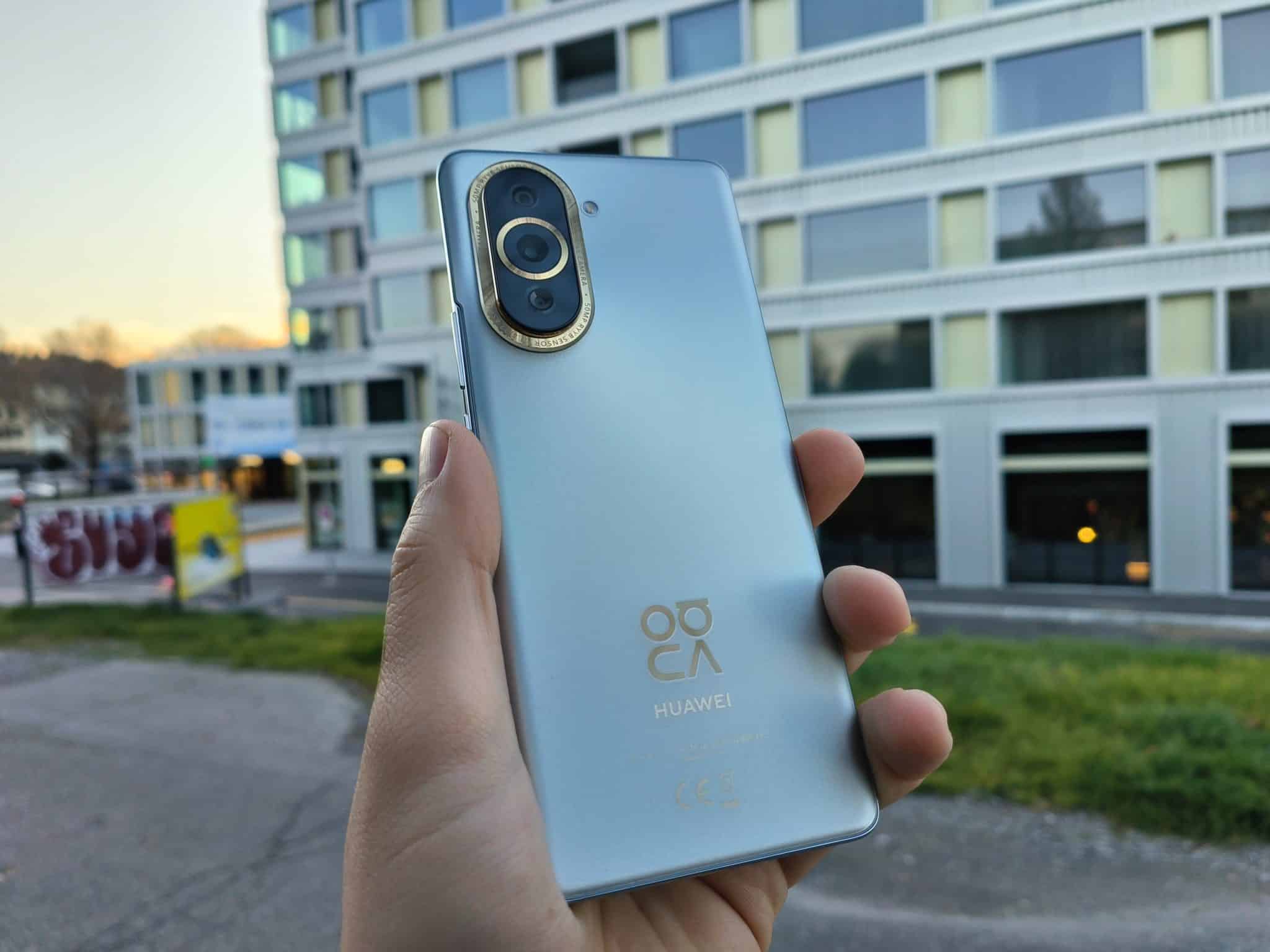 Die Rückseite vom Huawei Nova 10 Pro