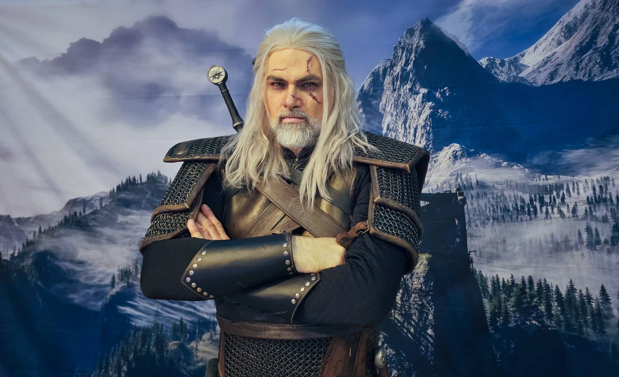 Der Cosplayer Swiss Witcher im Interview über sein Hobby.