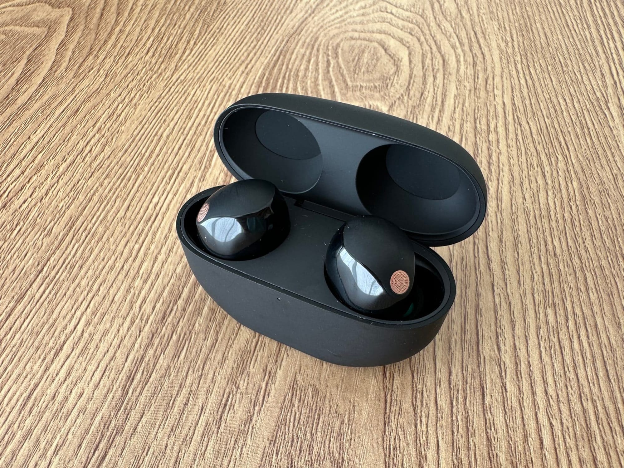 Sony WF-1000XM5 im Test.