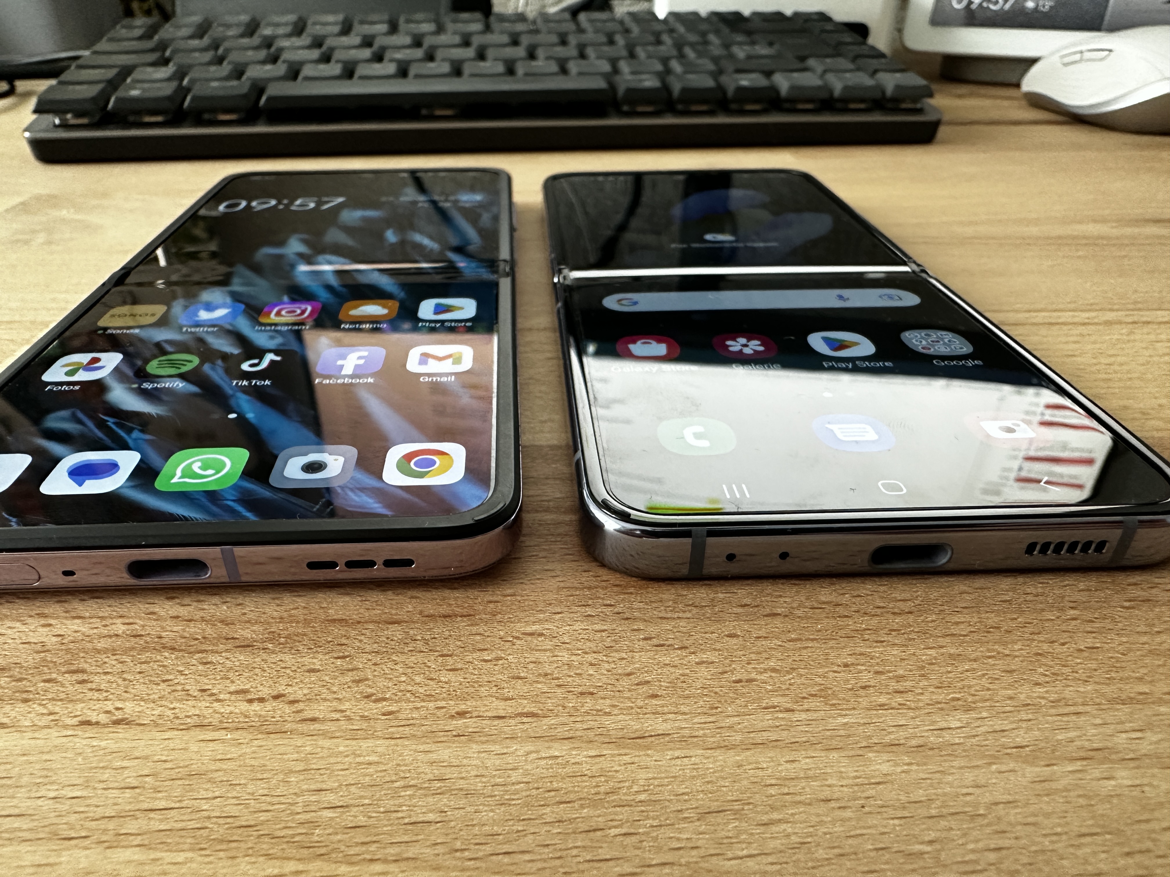 Samsung Galaxy Z Flip4 vs. Oppo Find N2 Flip 6