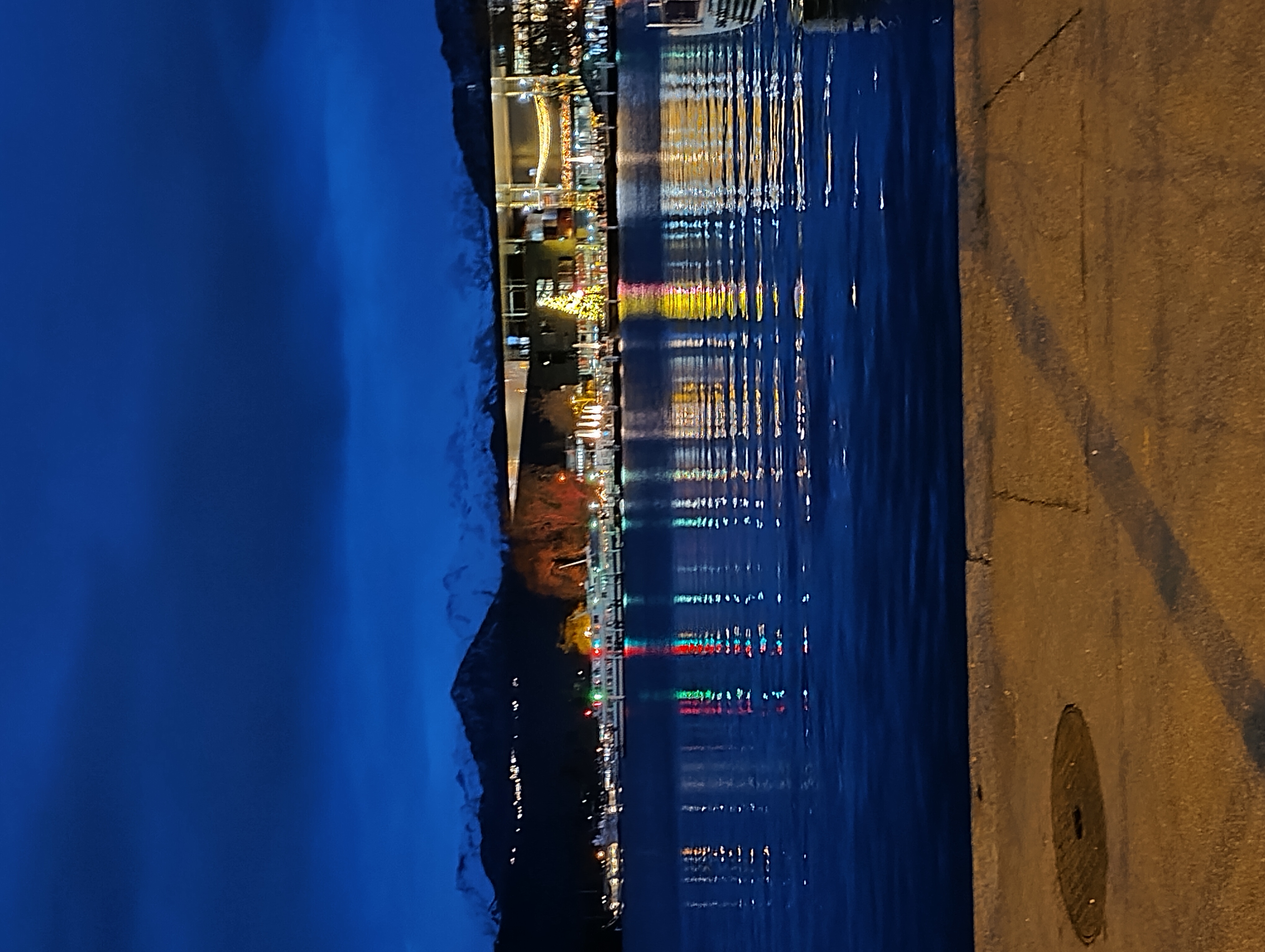 Beispielfoto mit der Kamera des Nokia X30 im Nachtmodus.