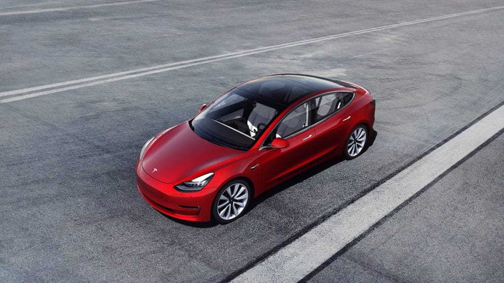 Tesla Model 3 Rot