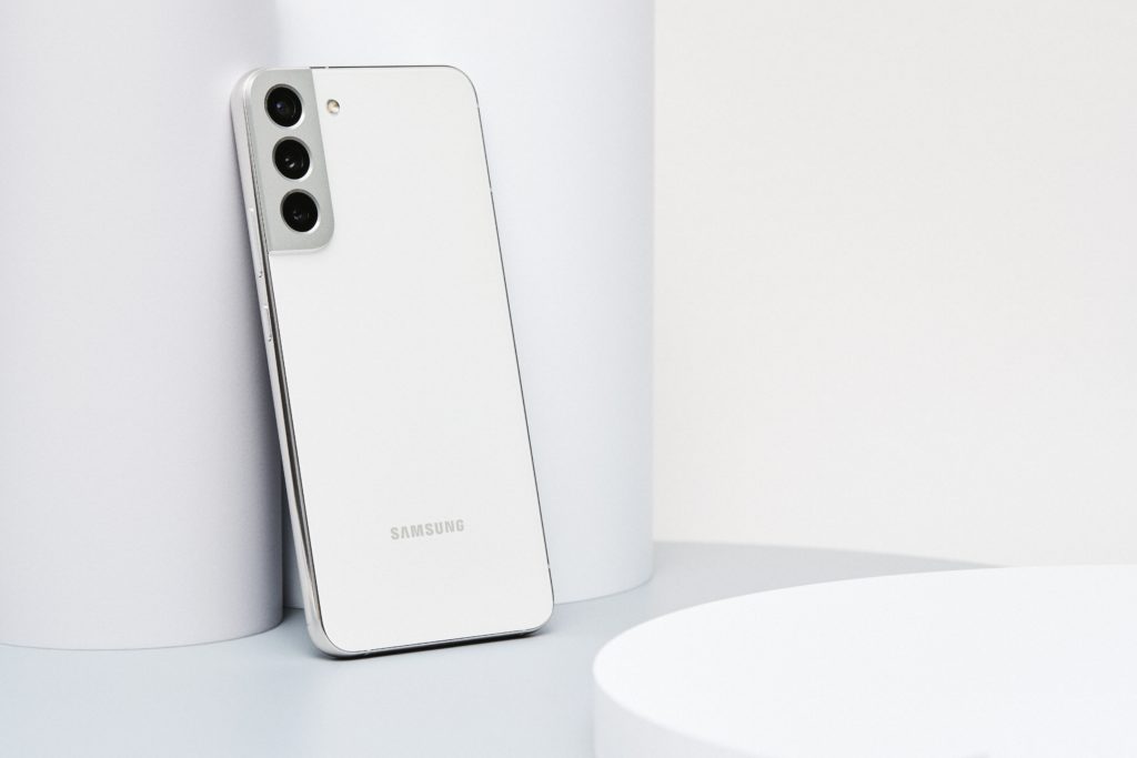 Samsung Galaxy S22+ White