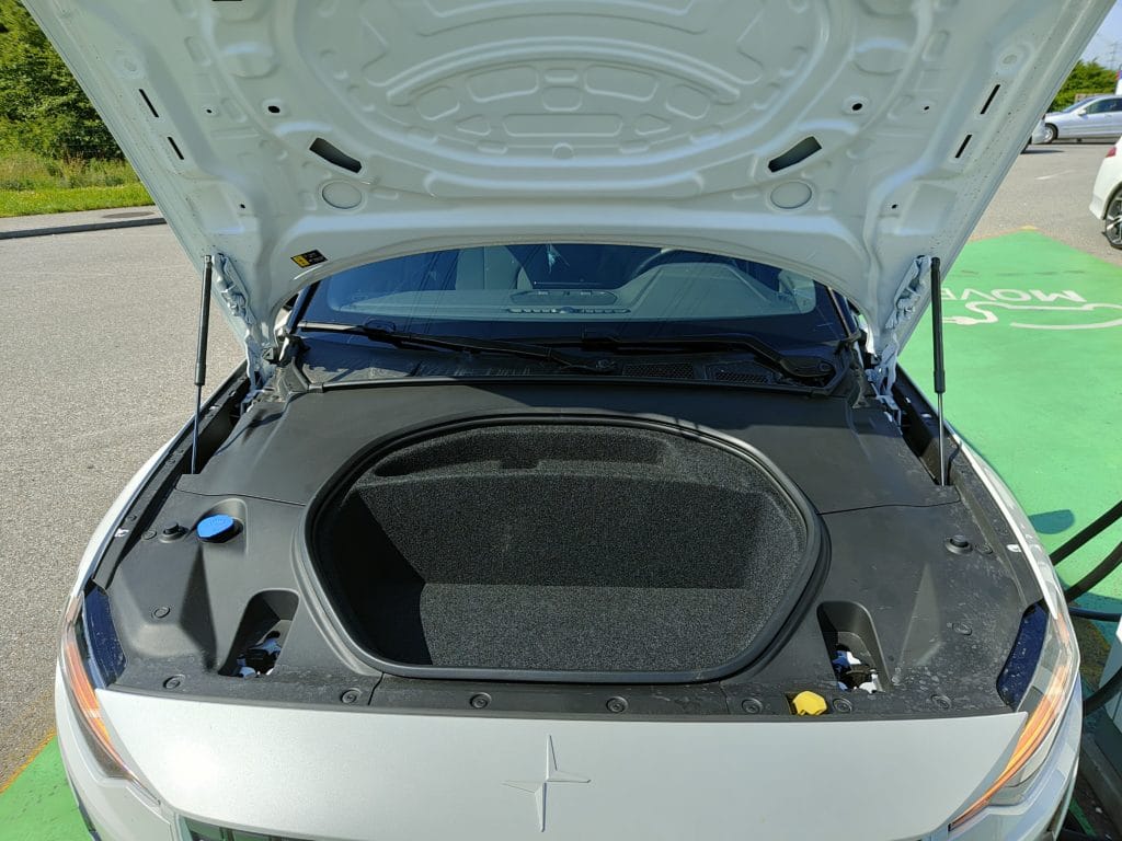 Polestar 2 Standard Range Single Motor im ausführlichen Test: Kofferraum unter der Motorhaube.