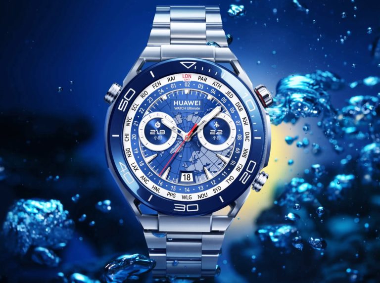 Die Huawei Watch Ultimate in Blau/Silber