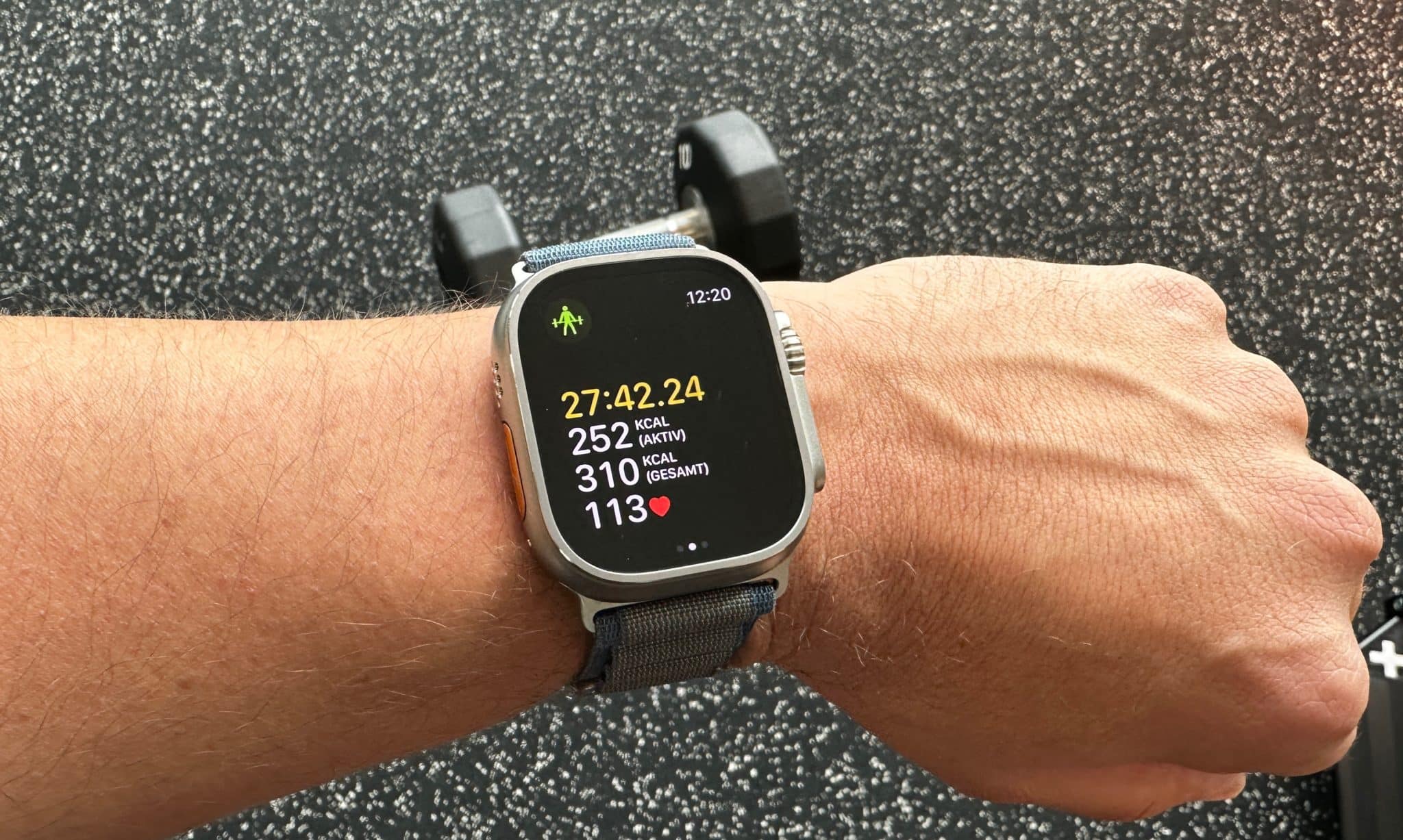 Apple Watch Ultra 2 im Fitness-Center