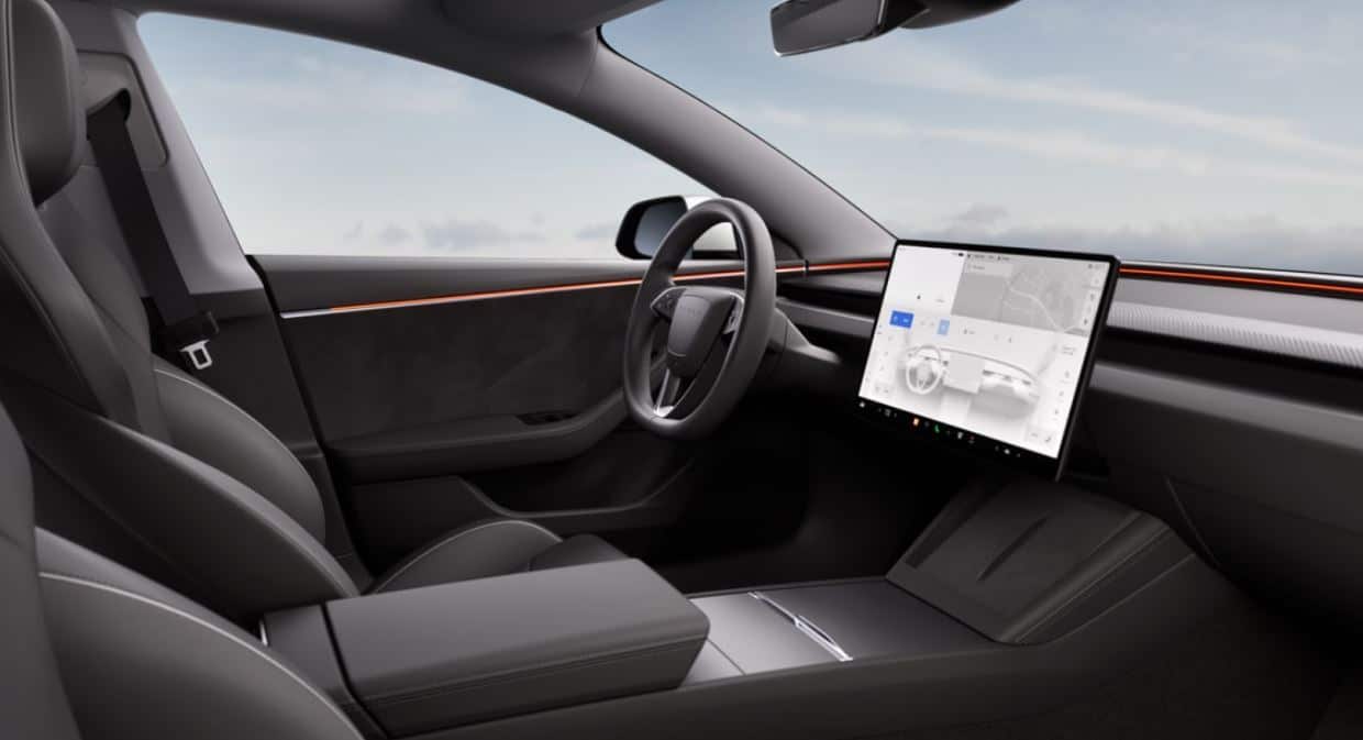 Der Innenraum des Tesla Model 3 Performance